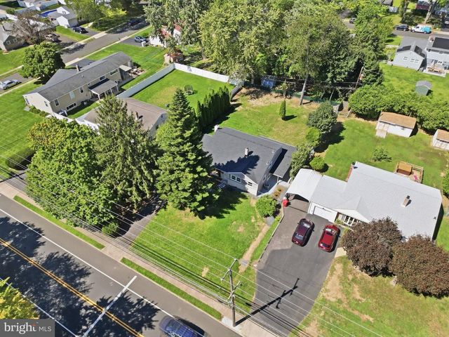 210 NEWTOWN RD, Warminster, PA 18974