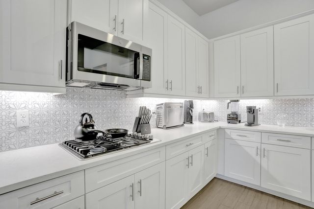 8334 W Blue Spring Drive, Parkland, FL 33067