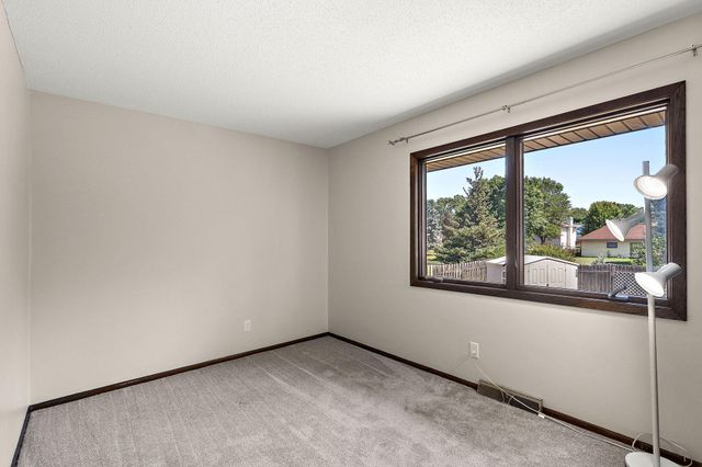 7716 Humboldt Avenue N, Brooklyn Park, MN 55444
