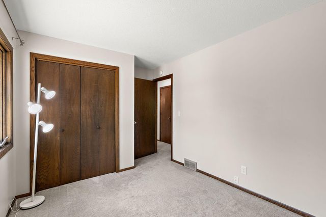 7716 Humboldt Avenue N, Brooklyn Park, MN 55444