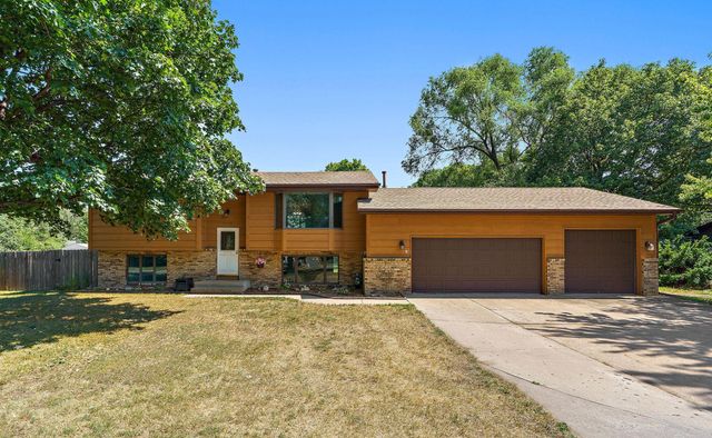 7716 Humboldt Avenue N, Brooklyn Park, MN 55444