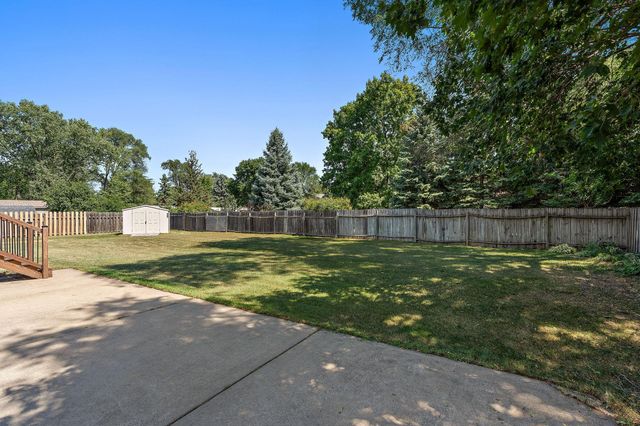 7716 Humboldt Avenue N, Brooklyn Park, MN 55444