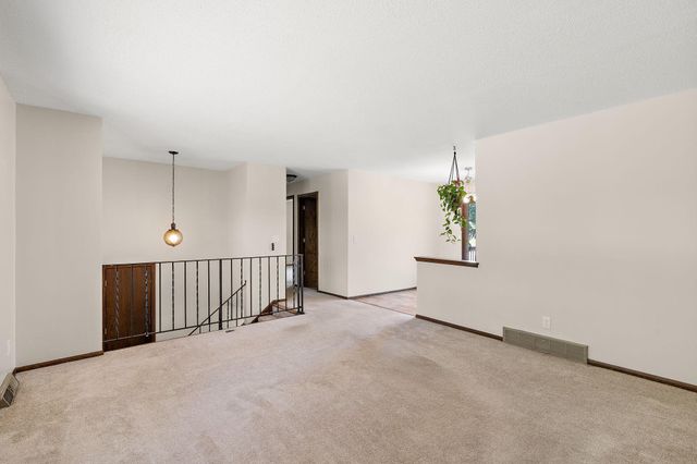 7716 Humboldt Avenue N, Brooklyn Park, MN 55444
