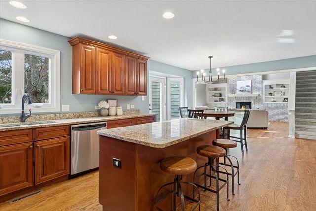 2243 Aster Court, Naperville, IL 60565