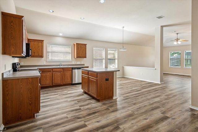 8701 Sagebrush Trail, Cross Roads, TX 76227