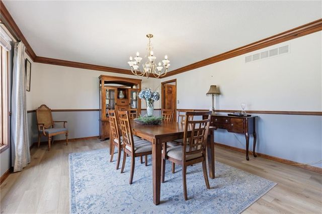 4950 Parish Drive, Roeland Park, KS 66205