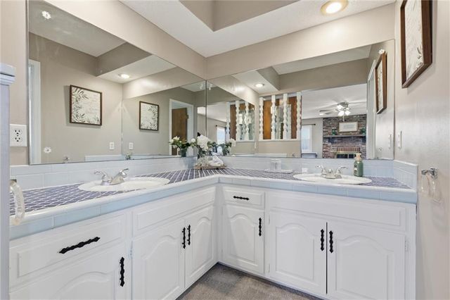 4950 Parish Drive, Roeland Park, KS 66205