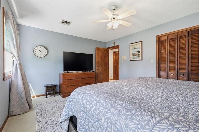 4950 Parish Drive, Roeland Park, KS 66205