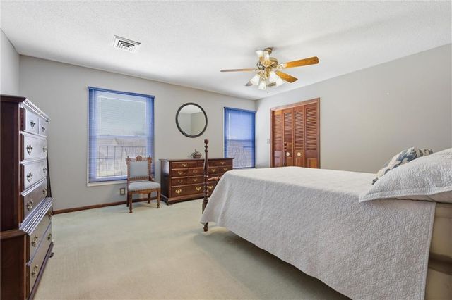 4950 Parish Drive, Roeland Park, KS 66205