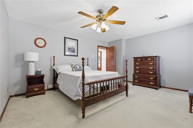 4950 Parish Drive, Roeland Park, KS 66205