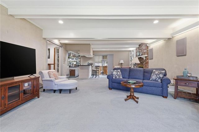 4950 Parish Drive, Roeland Park, KS 66205