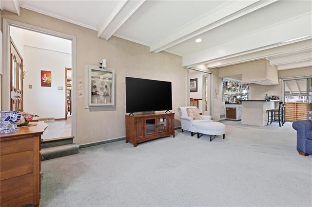 4950 Parish Drive, Roeland Park, KS 66205