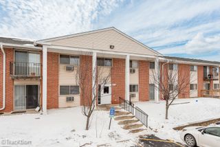 670 Marilyn Avenue 103, Glendale Heights, IL 60139