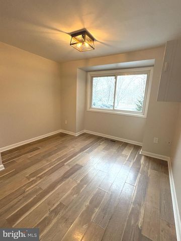 9432 MERRYREST RD, Columbia, MD 21045