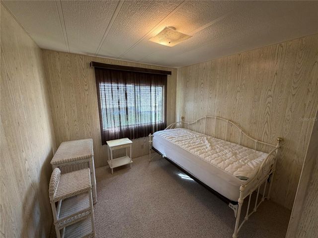 930 TARRSON BOULEVARD, Lady Lake, FL 32159