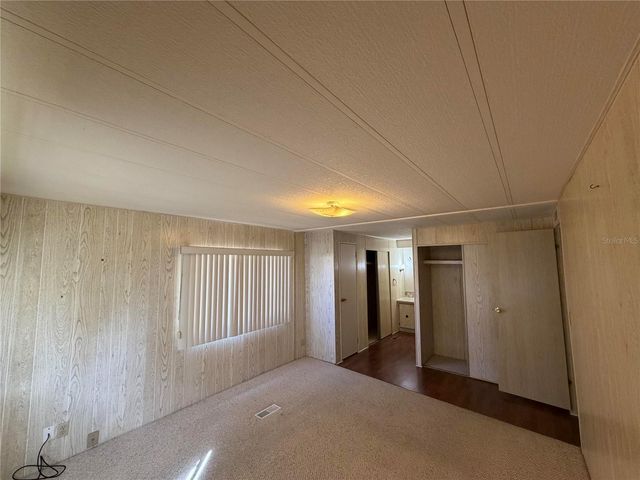 930 TARRSON BOULEVARD, Lady Lake, FL 32159