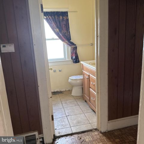 434 SCHILLER AVE, Hamilton, NJ 08610