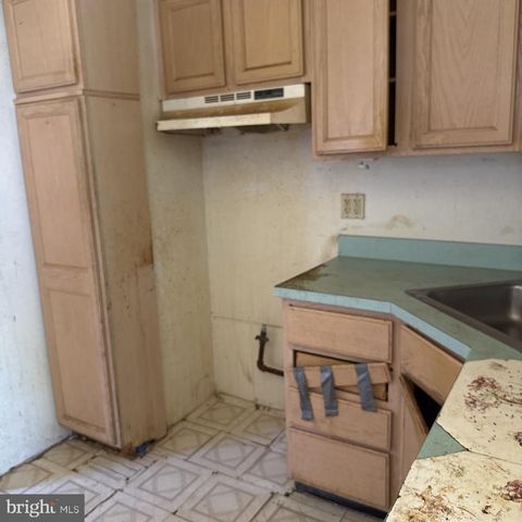 434 SCHILLER AVE, Hamilton, NJ 08610
