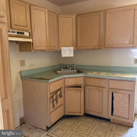 434 SCHILLER AVE, Hamilton, NJ 08610