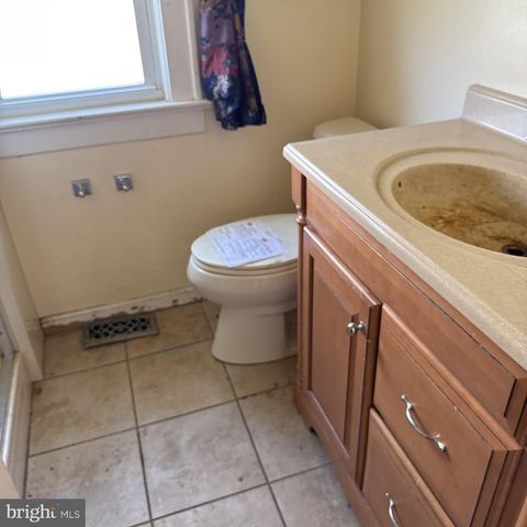 434 SCHILLER AVE, Hamilton, NJ 08610