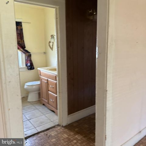 434 SCHILLER AVE, Hamilton, NJ 08610