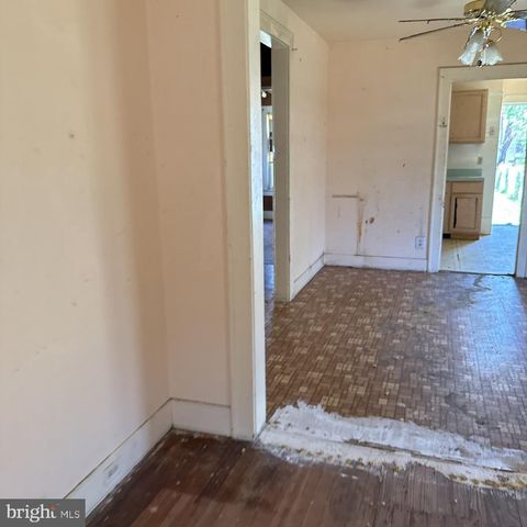 434 SCHILLER AVE, Hamilton, NJ 08610