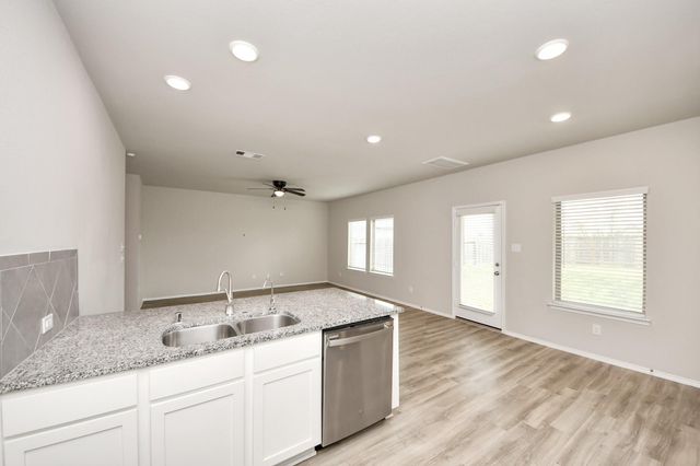 6734 Scarlet Sagebrush Street, Katy, TX 77449