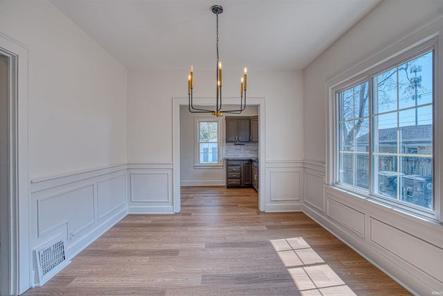 1222 Vann Avenue, Evansville, IN 47714