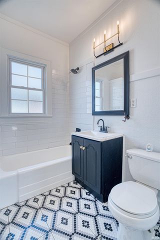 1222 Vann Avenue, Evansville, IN 47714