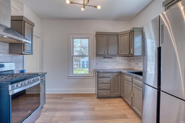 1222 Vann Avenue, Evansville, IN 47714