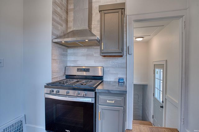 1222 Vann Avenue, Evansville, IN 47714