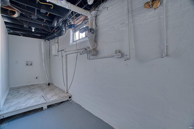 1222 Vann Avenue, Evansville, IN 47714