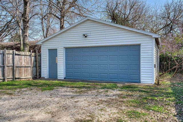 1222 Vann Avenue, Evansville, IN 47714