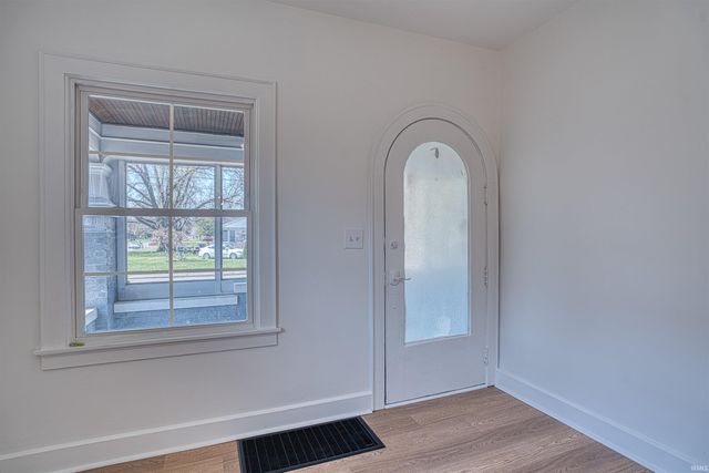 1222 Vann Avenue, Evansville, IN 47714