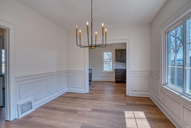 1222 Vann Avenue, Evansville, IN 47714