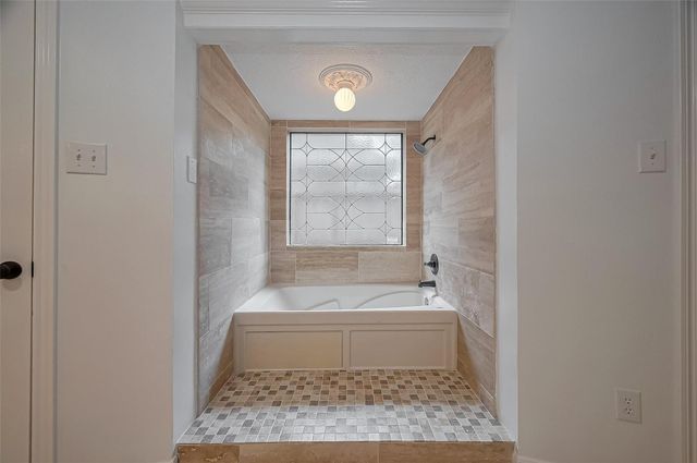 9411 Fenchurch Drive, Spring, TX 77379