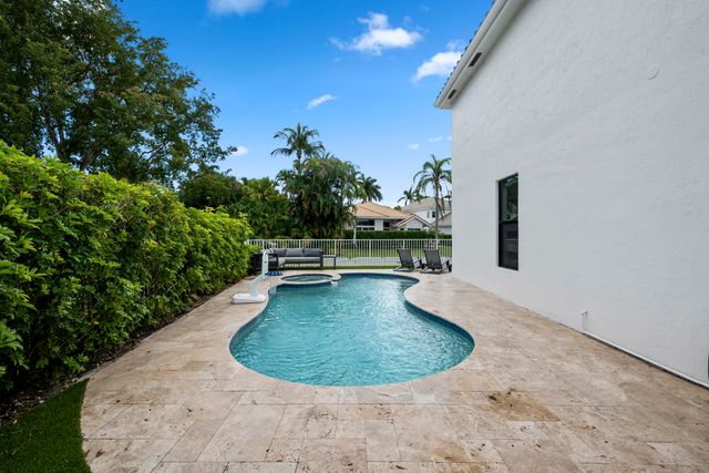 4070 NW 58th Lane, Boca Raton, FL 33496