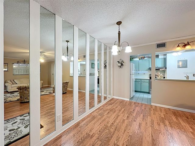 130 JASMINE WOODS COURT 10D, Deltona, FL 32725