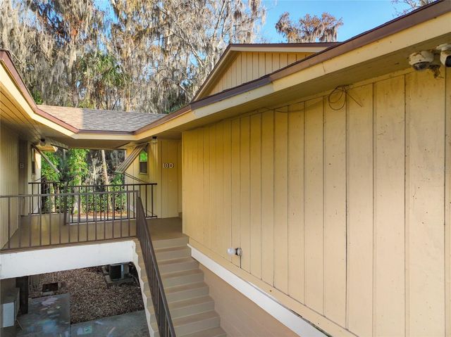 130 JASMINE WOODS COURT 10D, Deltona, FL 32725