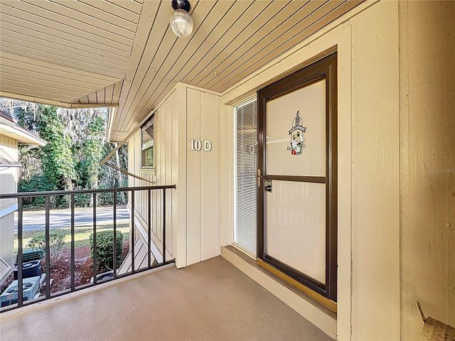 130 JASMINE WOODS COURT 10D, Deltona, FL 32725