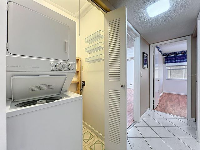 130 JASMINE WOODS COURT 10D, Deltona, FL 32725