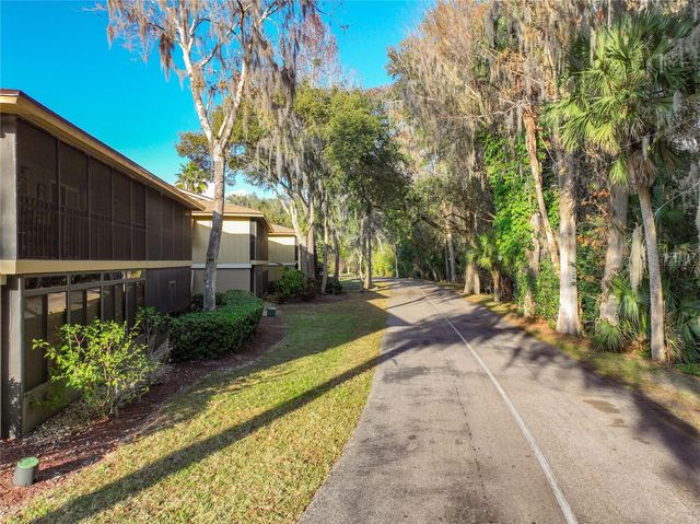 130 JASMINE WOODS COURT 10D, Deltona, FL 32725