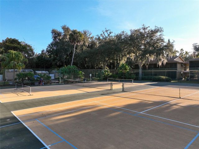 130 JASMINE WOODS COURT 10D, Deltona, FL 32725