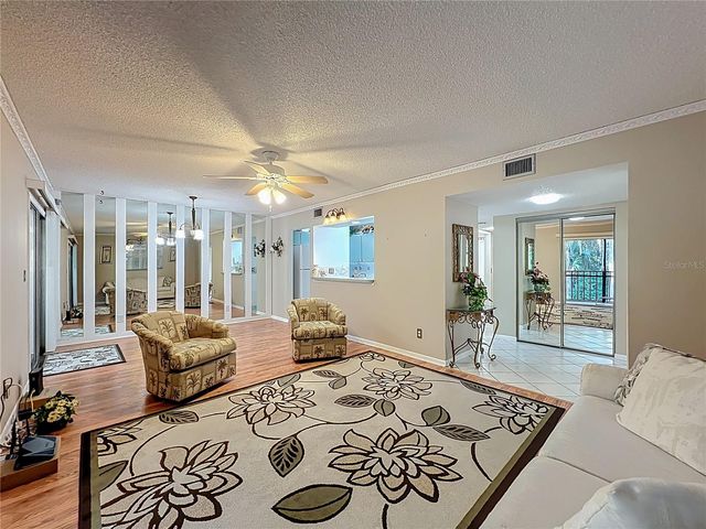 130 JASMINE WOODS COURT 10D, Deltona, FL 32725