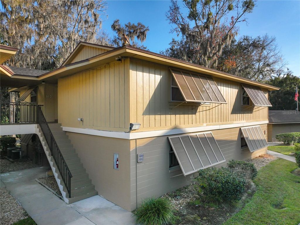 130 JASMINE WOODS COURT 10D, Deltona, FL 32725