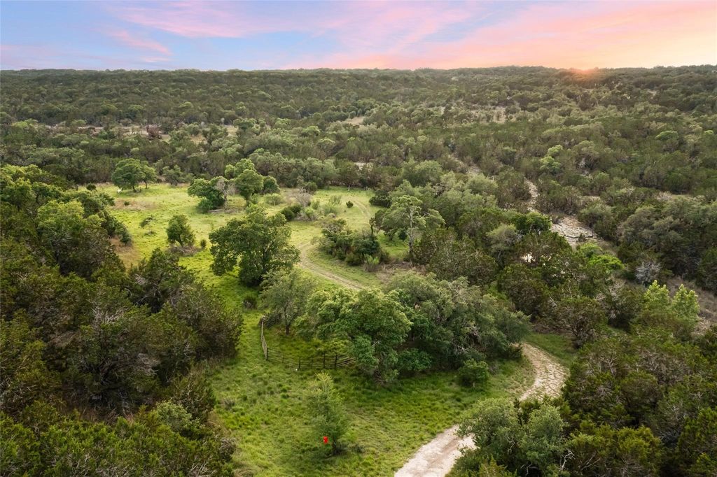 900 Lost Valley RD, Dripping Springs, TX 78620