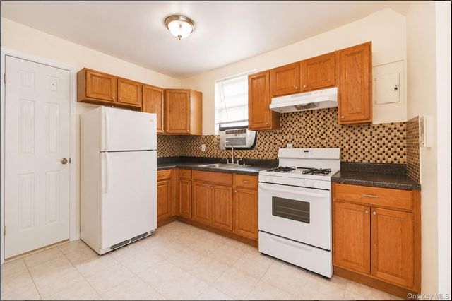 2686 E 12th Street, Brooklyn, NY 11235