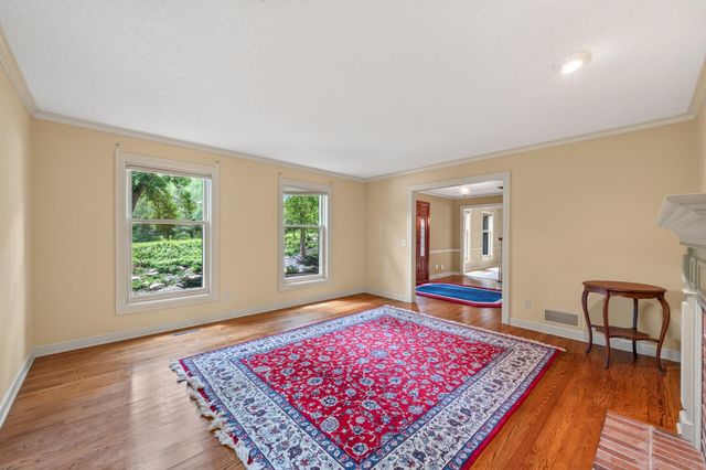 18401 Beaverwood Hill, Minnetonka, MN 55345