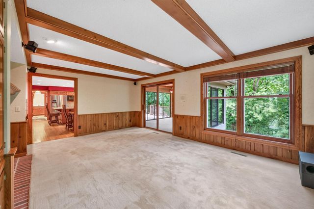 18401 Beaverwood Hill, Minnetonka, MN 55345