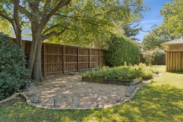 5629 Yolanda Circle, Dallas, TX 75229